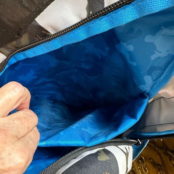 Fortnite EUC black, white, army green checked backpack no flaws - Picture 11 of 12